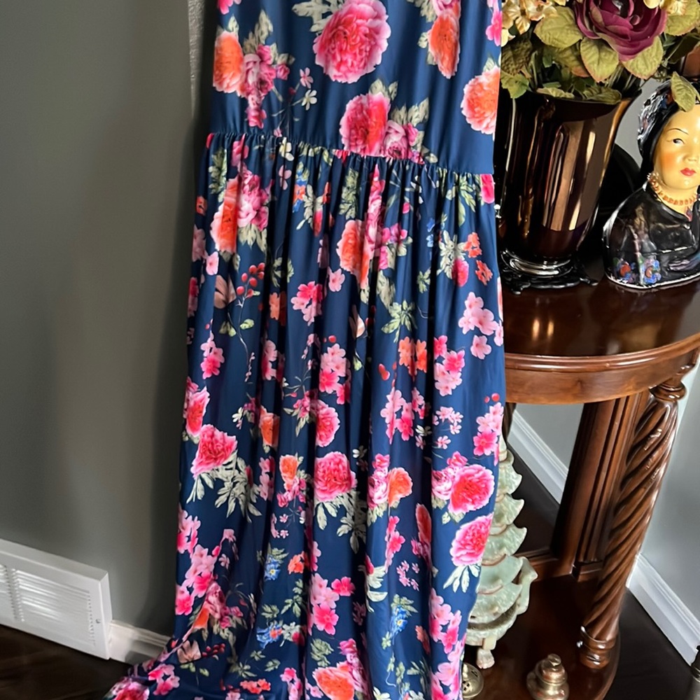 Cute maxi dress for Summer